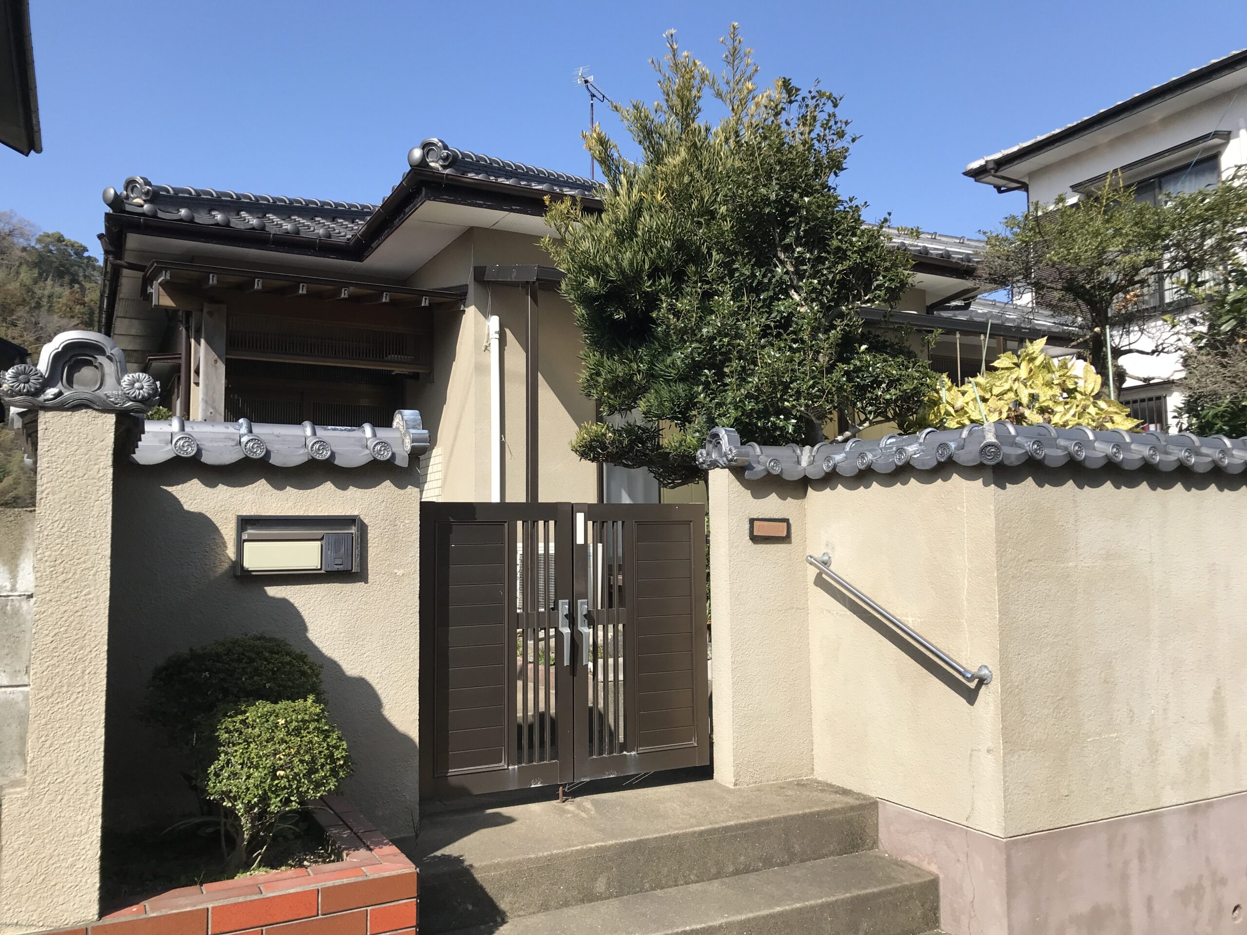 縁側のある平屋